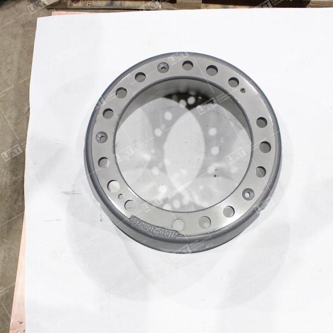 Фото: 35ZHS07-02075 Барабан тормозной заднего/среднего моста (15 отверстий) 35ZHS07-02075