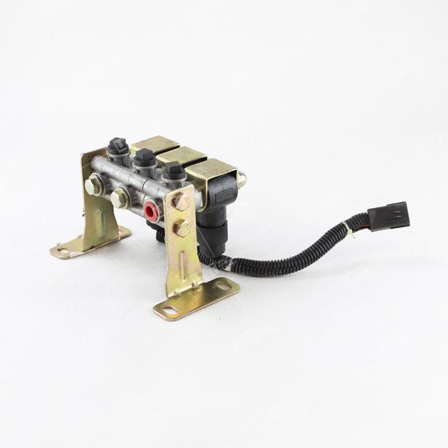 Фото: 3754110-K2100  Блок трех электропневмоклапанов Евро4 11756000 3754110-K2100 