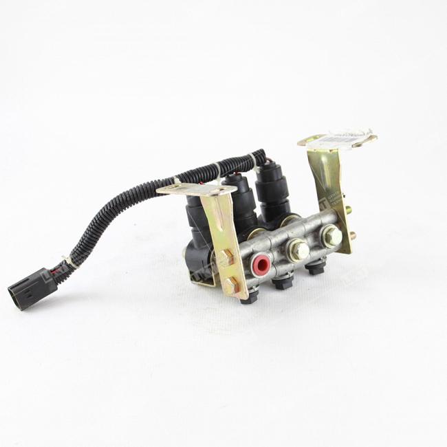 Фото: 3754110-K2100  Блок трех электропневмоклапанов Евро4 11756000 3754110-K2100 