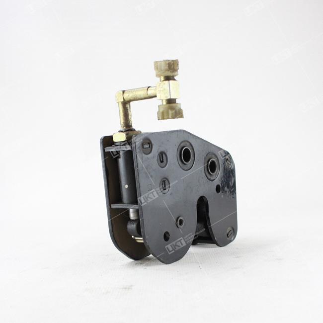 Фото: 5002175-C0100 Замок кабины гидравлический (гидрозамок) правый 5002175-C0100