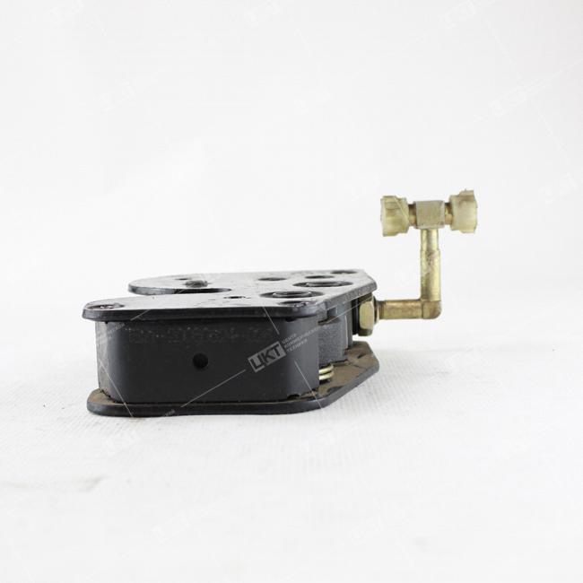 Фото: 5002175-C0100 Замок кабины гидравлический (гидрозамок) правый 5002175-C0100