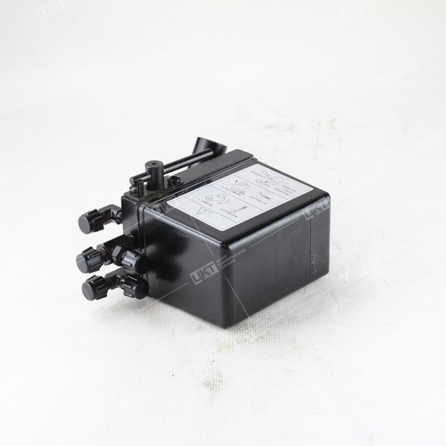 Фото: 5005020-C0300 Насос подъема кабины ручной  5005020-C0300