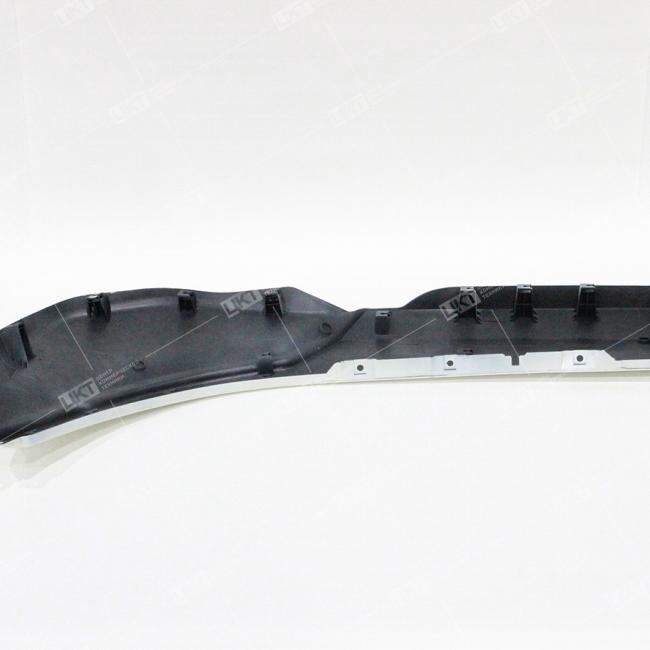 Фото: 8403432-C0100 Крыло (брызговик) правого колеса верхнее (самосвал) (белый) 8403432-C0100