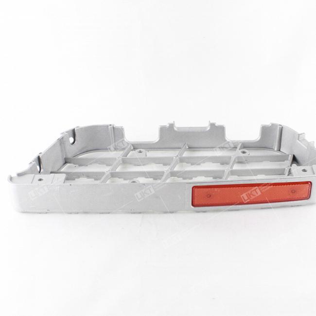 Фото: 8405309-C0100 Подножка нижняя левая 8405309-C0100