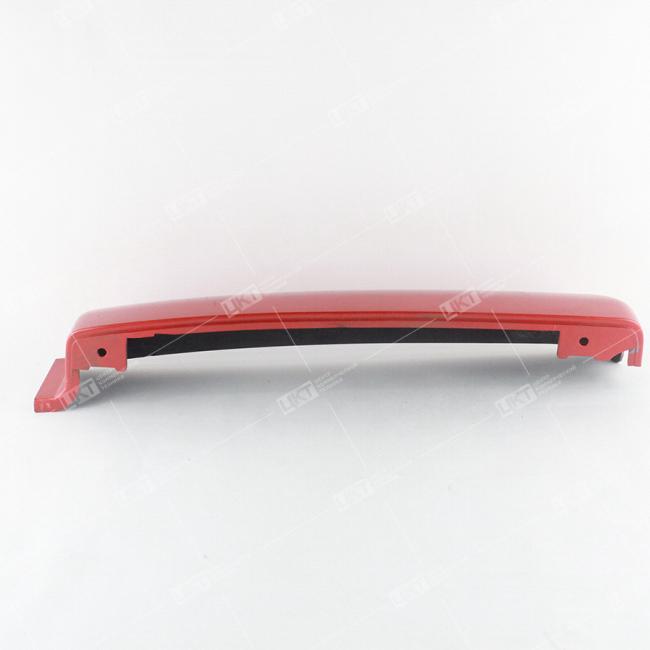 Фото: 8405316-C0100 Кожух декоративный правой нижней подножки (тягач) 8405316-C0100