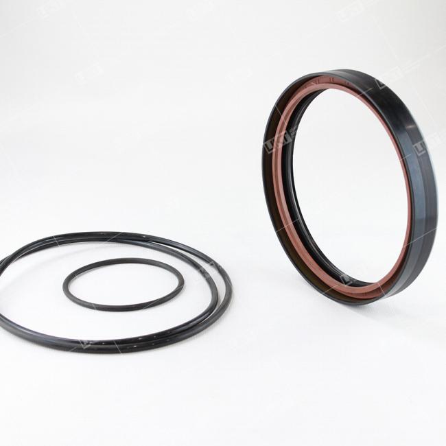 Фото: 99012340094/93 Манжета ступицы (задний и средний мост) 99012340094/93