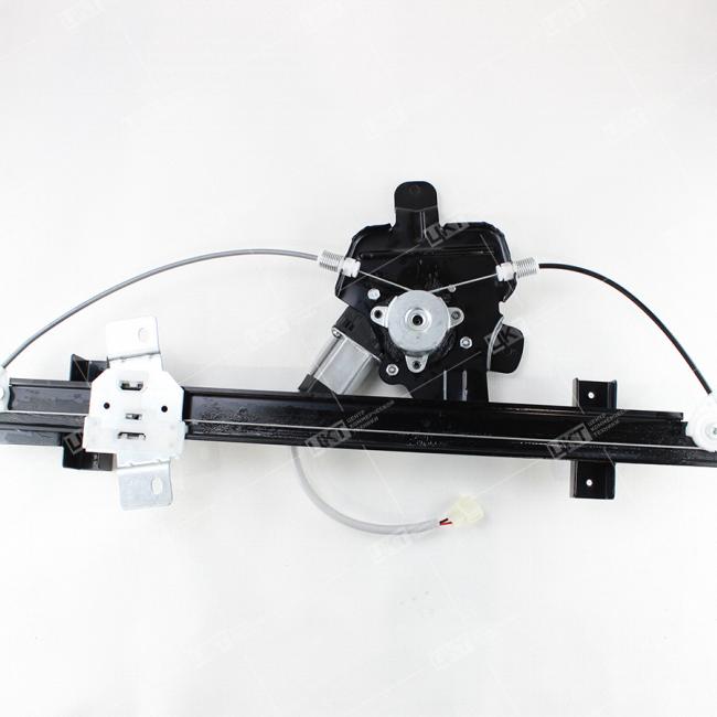 Фото: DZ14251330031 Стеклоподъемник левой двери (с электроприводом) DZ14251330031