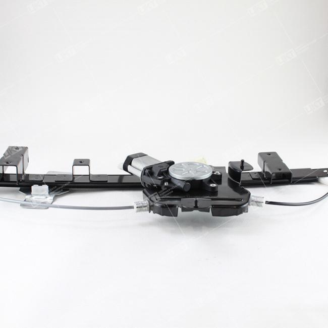 Фото: DZ14251330031 Стеклоподъемник левой двери (с электроприводом) DZ14251330031