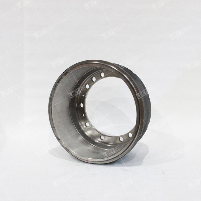 Фото: DZ95009440016 Барабан тормозной передний 6х6 DZ95009440016