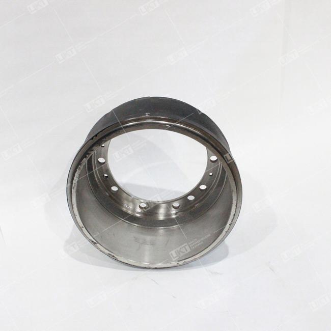 Фото: DZ95009440016 Барабан тормозной передний 6х6 DZ95009440016