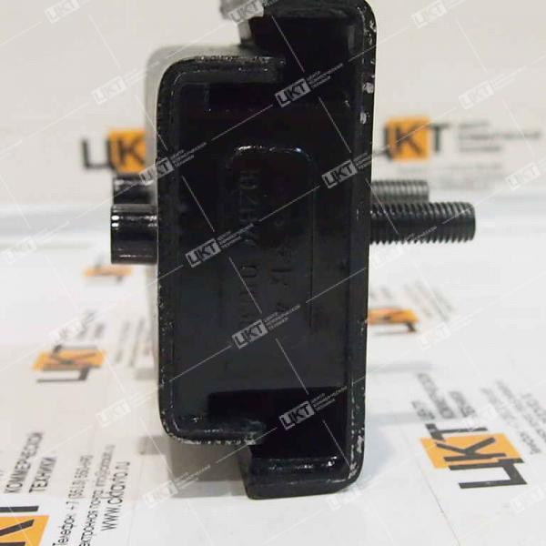 10ZB7C-01030 Подушка блока передней подвески двигателя 10ZB7C-01030